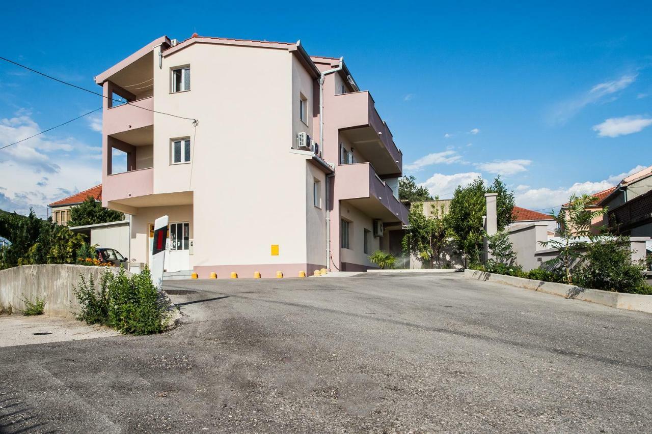 Solin Apartments Praetorium Εξωτερικό φωτογραφία